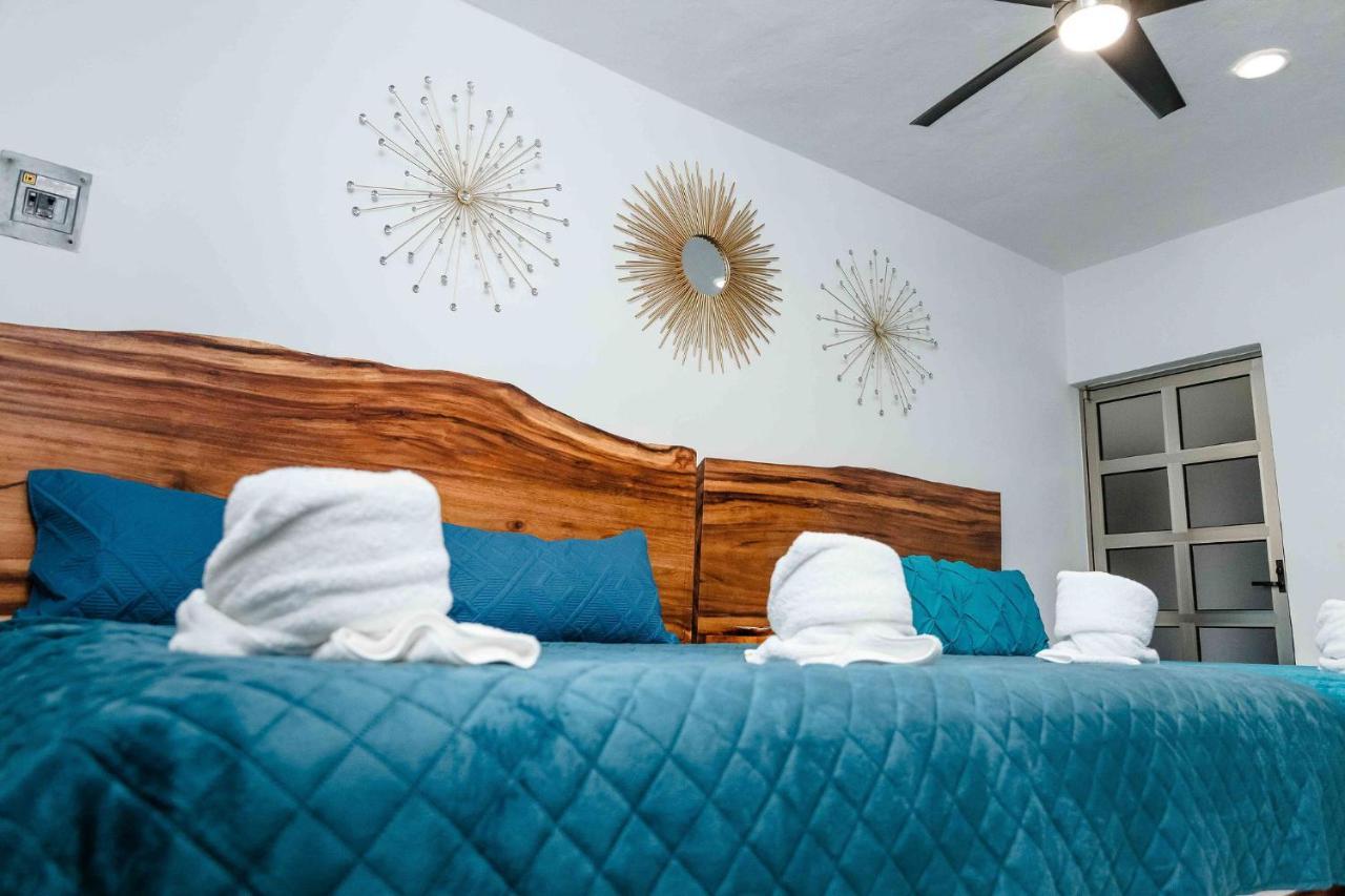 Hotel Naomi City Center Бакалар Екстериор снимка