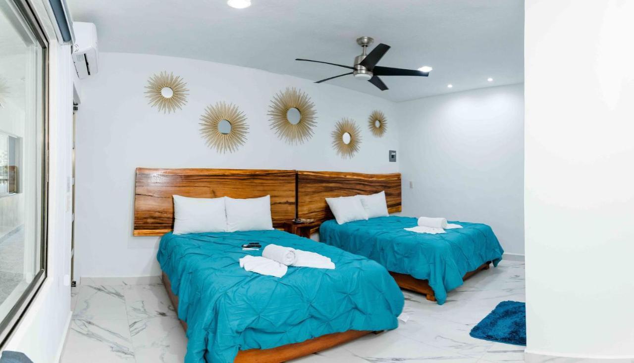 Hotel Naomi City Center Бакалар Екстериор снимка